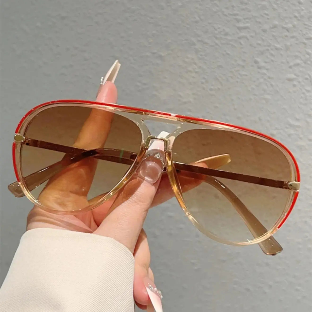 Retro Aviator Sunglasses for Women, with Trendy Casual Metal Frame Shades