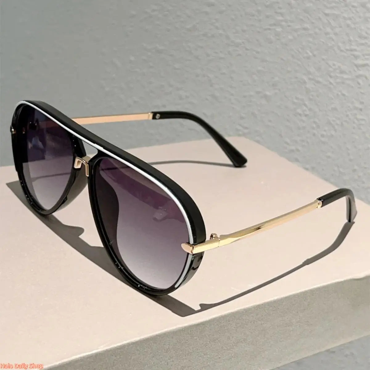Retro Aviator Sunglasses for Women, with Trendy Casual Metal Frame Shades